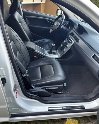 Volvo V70 cena 44900 przebieg: 244041, rok produkcji 2015 z Rzeszów małe 631